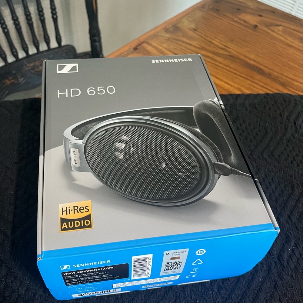 🖤New Sennheiser HD 650 Professional High Resolution Open Back Headphones